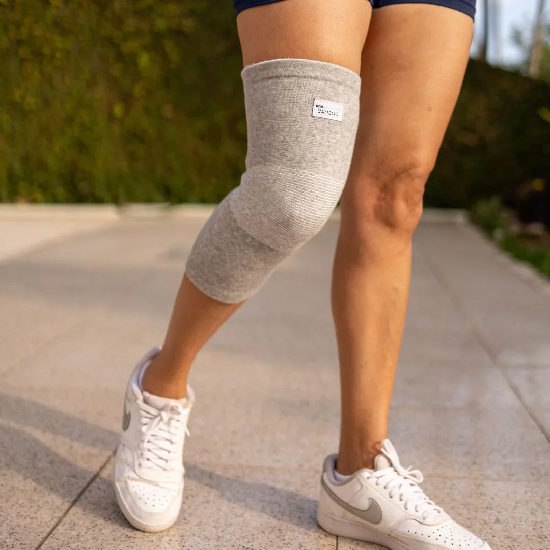 OneCompress™ Knee Sleeves worn – side view